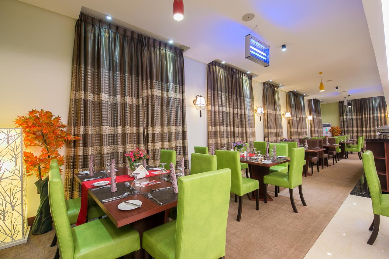 Grand Pela Hotel & Suites Абуджа Екстериор снимка
