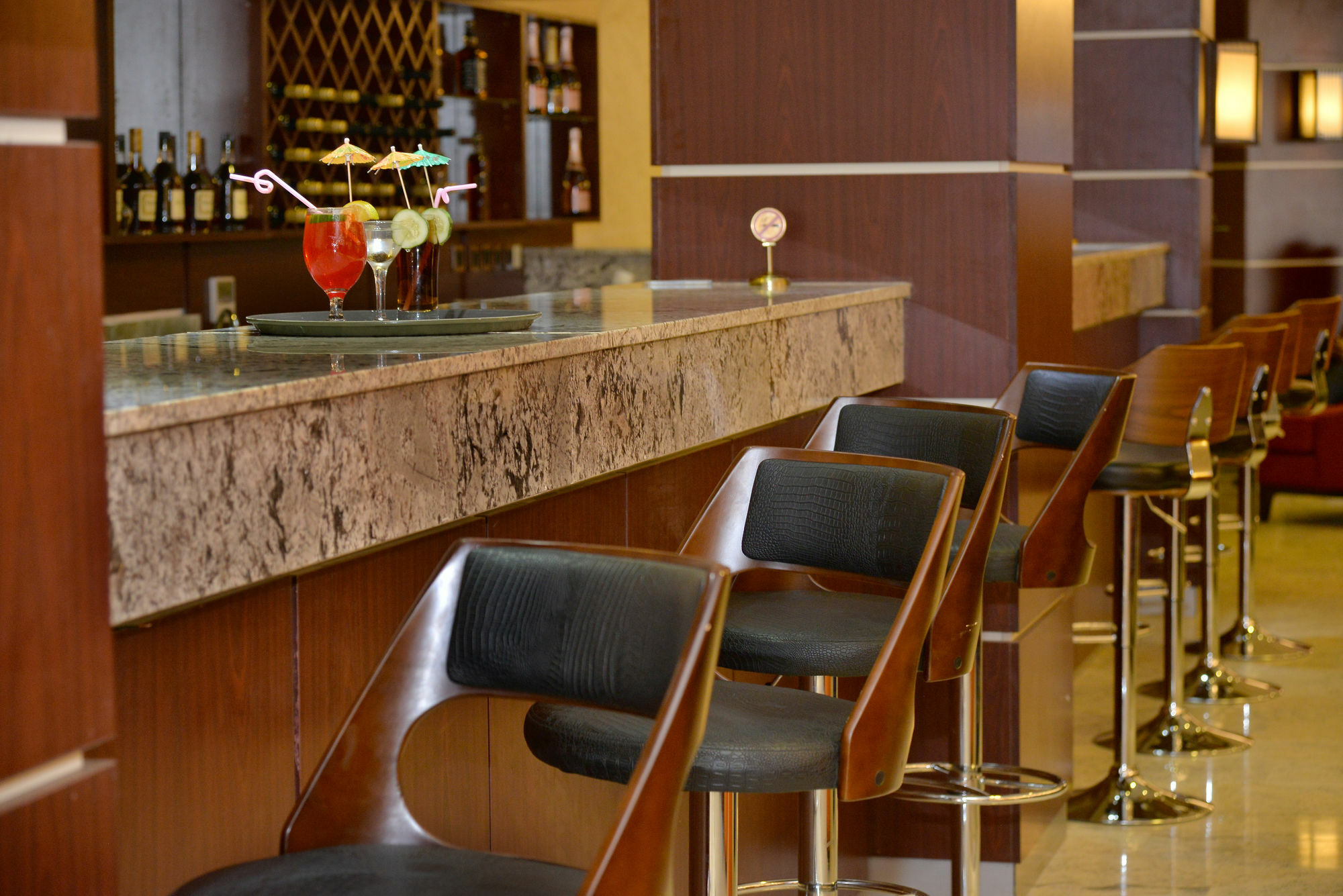 Grand Pela Hotel & Suites Абуджа Екстериор снимка